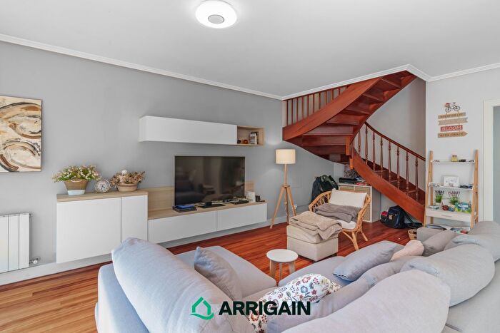 Casas en venta y pisos alquiler - 2