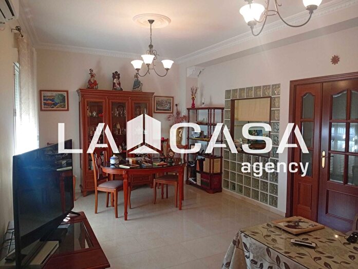 Casas en venta y pisos alquiler - 2