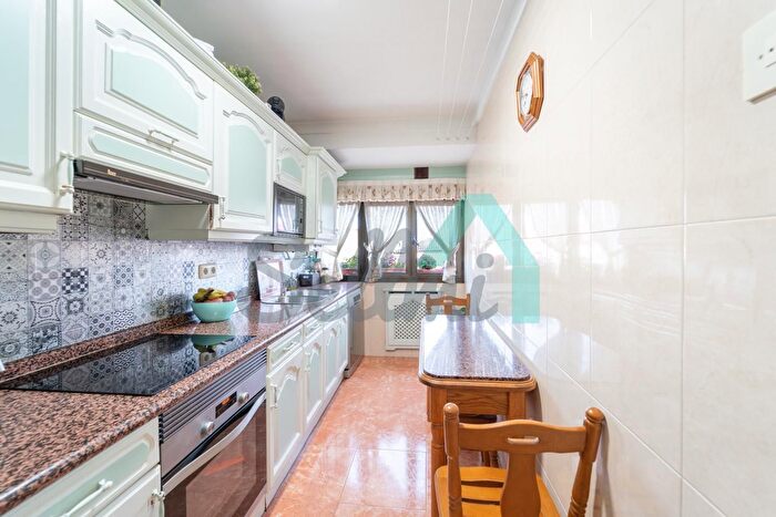 Casas en venta y pisos alquiler - 2