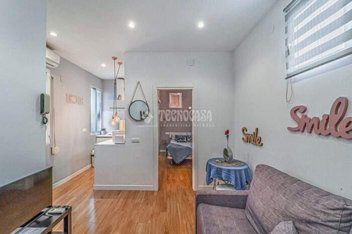 Casas en venta y pisos alquiler - 2