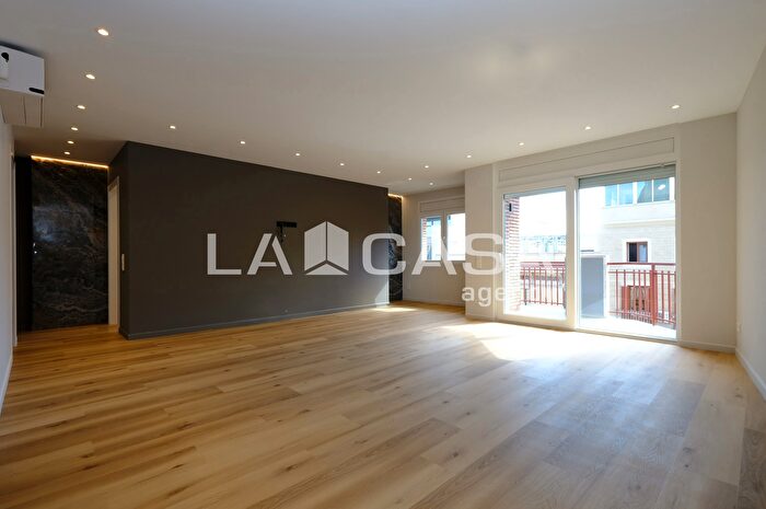 Casas en venta y pisos alquiler - 1