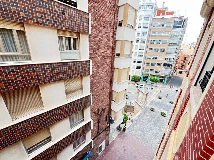 Casas en venta y pisos alquiler - 1