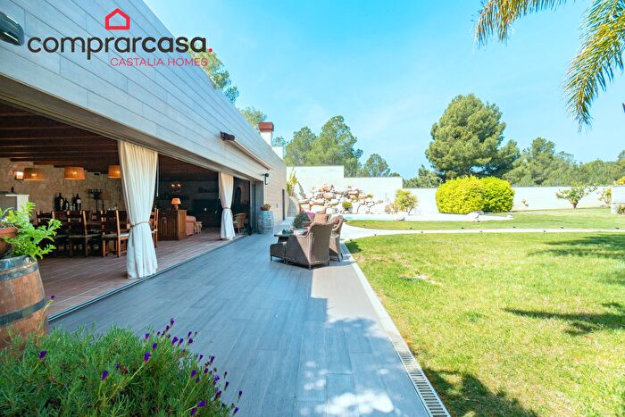Casas en venta y pisos alquiler - 3
