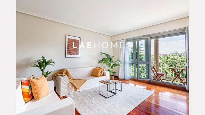 Casas en venta y pisos alquiler - 1
