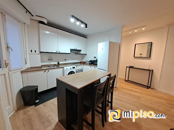 Casas en venta y pisos alquiler - 2
