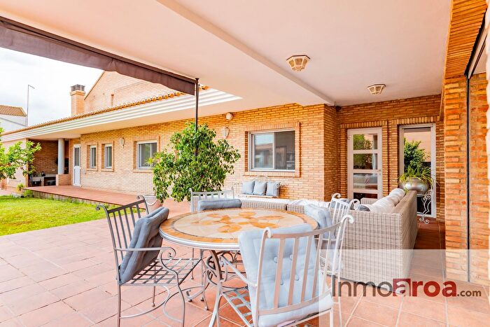 Casas en venta y pisos alquiler - 2