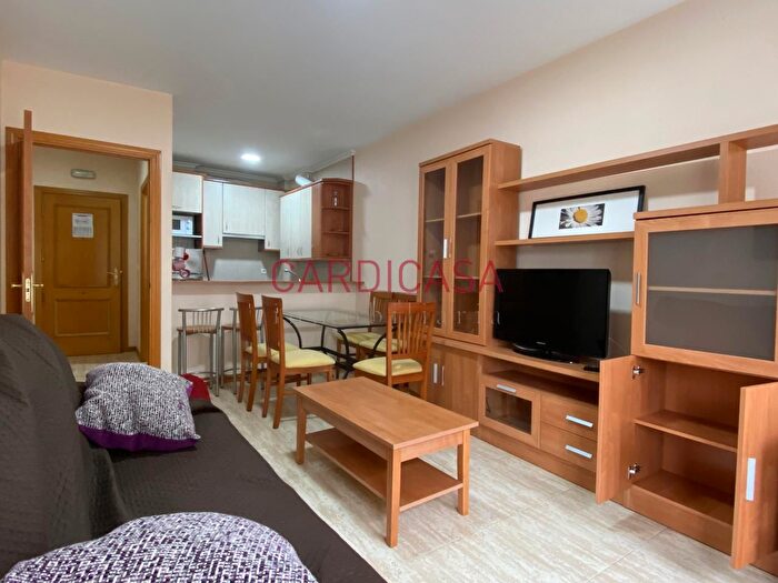 Casas en venta y pisos alquiler - 1