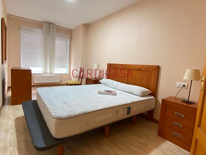 Casas en venta y pisos alquiler - 3