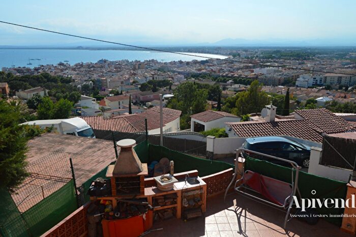 Casas en venta y pisos alquiler - 1