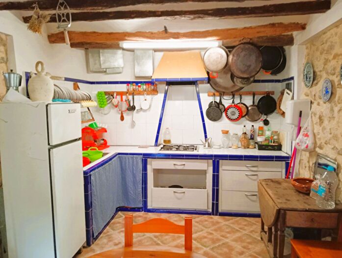 Casas en venta y pisos alquiler - 2