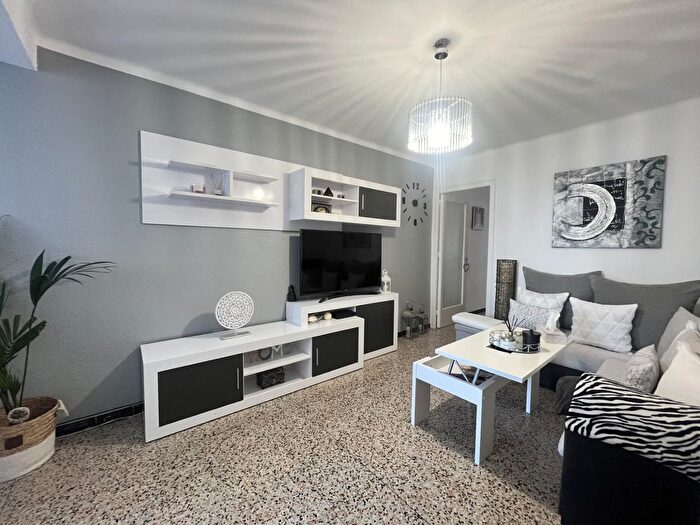 Piso en venta en Els Molins, Mataró de 3 habitaciones