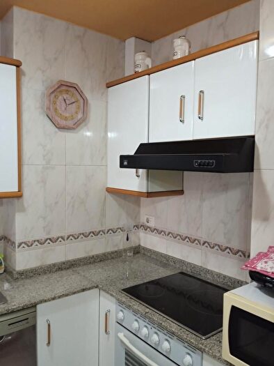 Casas en venta y pisos alquiler - 3