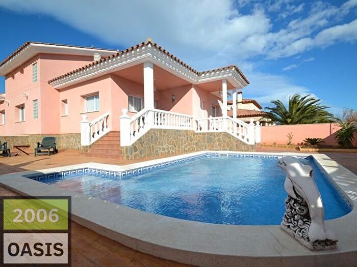 Casa en venta en Miami Platja, Centre de 5 habitaciones
