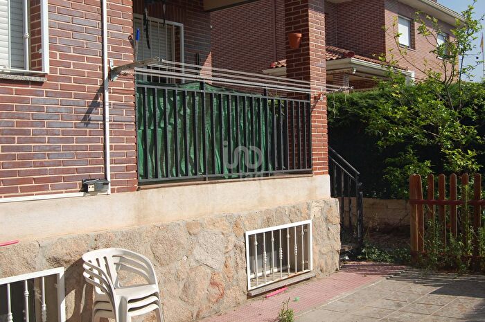 Casas en venta y pisos alquiler - 2