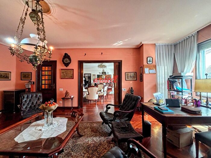 Piso en venta en Centro, Ourense Capital de 5 habitaciones