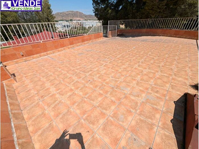 Casas en venta y pisos alquiler - 2