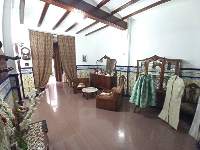 Casa en venta en Casc Urbà, Centre de 5 habitaciones