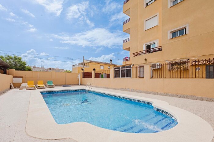 Piso en venta en Nueva Torrevieja Aguas Nuevas, Nueva Torrevieja de 2 habitaciones