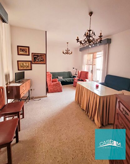 Casas en venta y pisos alquiler - 1