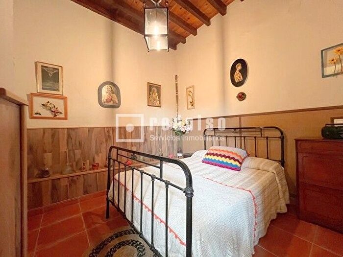 Casas en venta y pisos alquiler - 3
