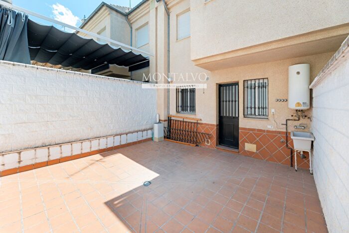 Casas en venta y pisos alquiler - 2