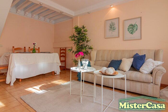 Casas en venta y pisos alquiler - 3