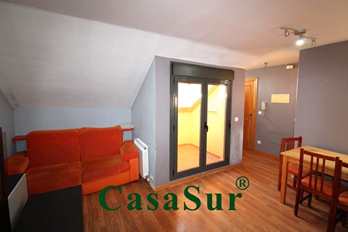 Casas en venta y pisos alquiler - 1
