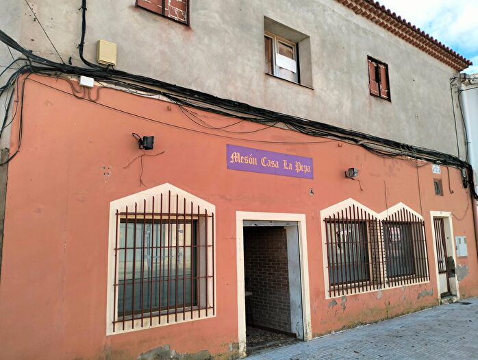 Casas en venta y pisos alquiler - 1