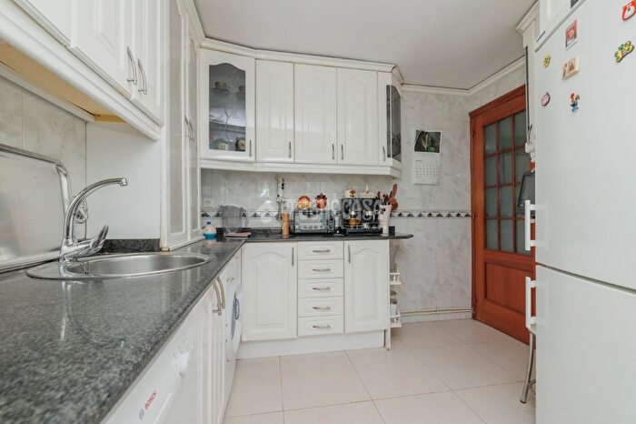 Casas en venta y pisos alquiler - 2