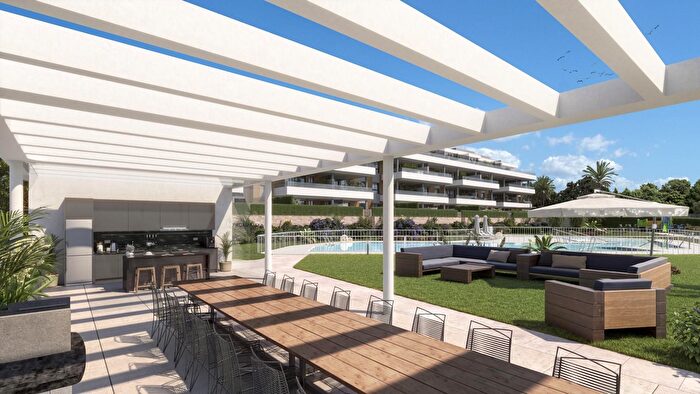 Casa en venta en Montemar, Torremolinos de 4 habitaciones