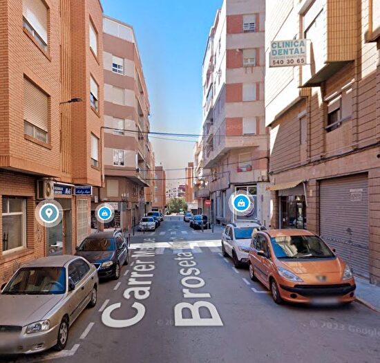 Casas en venta y pisos alquiler - 1