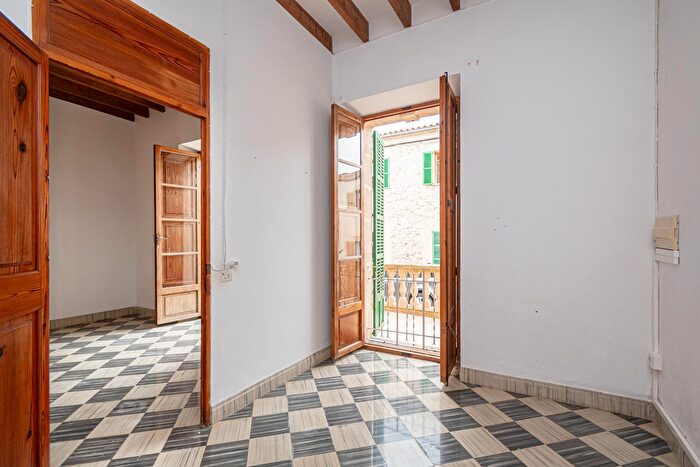 Casas en venta y pisos alquiler - 2