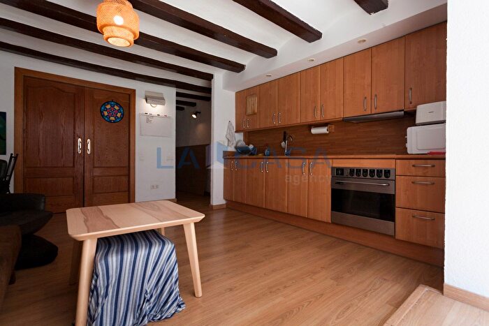 Casas en venta y pisos alquiler - 2