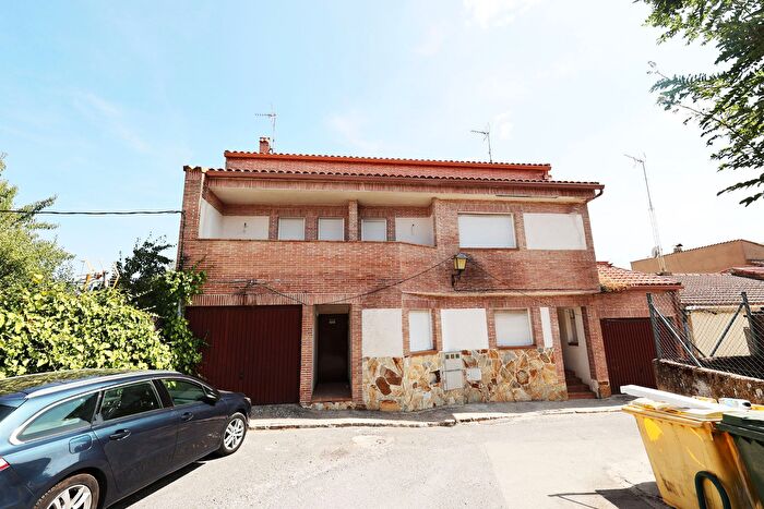 Casas en venta y pisos alquiler - 2
