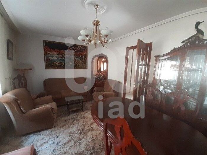 Casas en venta y pisos alquiler - 2