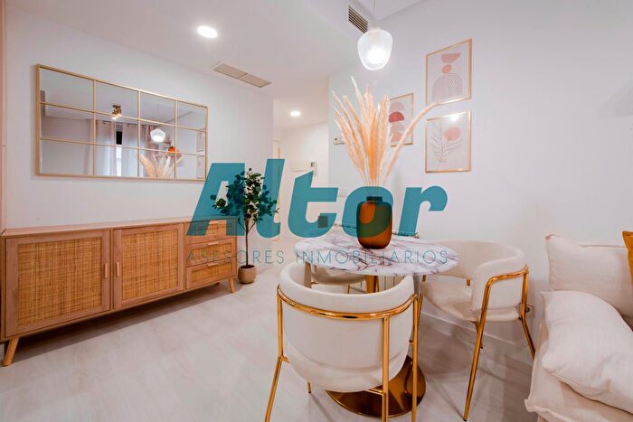 Casas en venta y pisos alquiler - 2