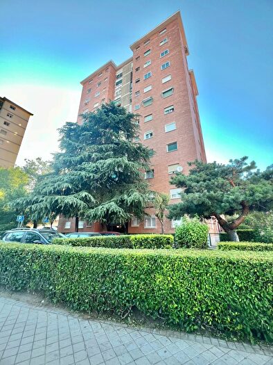 Piso en venta en Latina, Aluche de 3 habitaciones