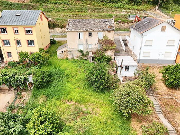 Casas en venta y pisos alquiler - 3