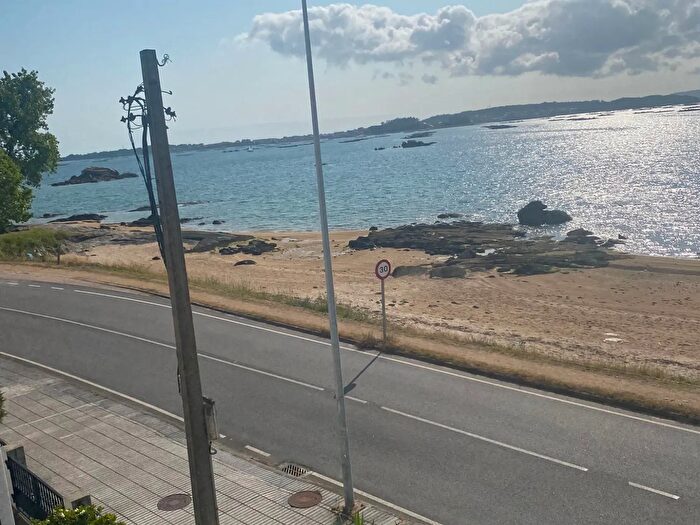 Piso en alquiler en Vilanova de Arousa, Pontevedra de 2 habitaciones