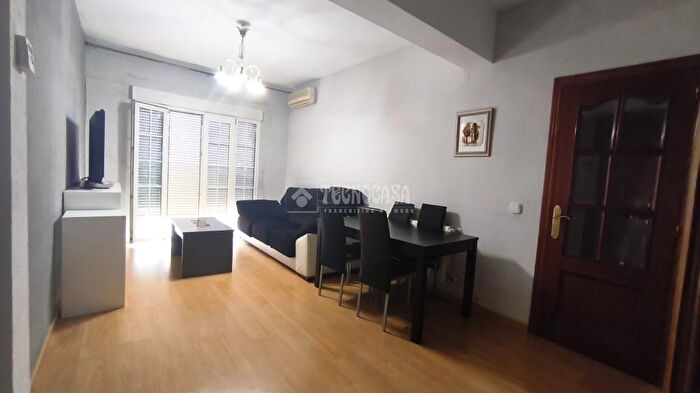 Casas en venta y pisos alquiler - 2