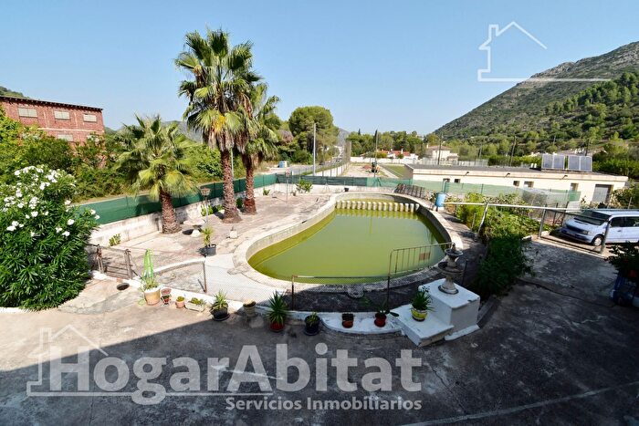 Casas en venta y pisos alquiler - 1