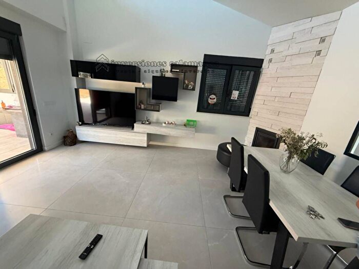 Casas en venta y pisos alquiler - 3