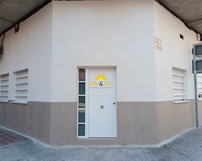 Casas en venta y pisos alquiler - 3