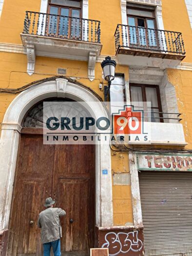 Casas en venta y pisos alquiler - 2