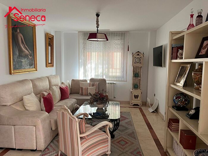 Casa en venta en PonienteNorte Miralbaida Parque Azahara, Córdoba Capital de 3 habitaciones