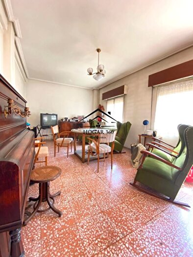 Casas en venta y pisos alquiler - 1