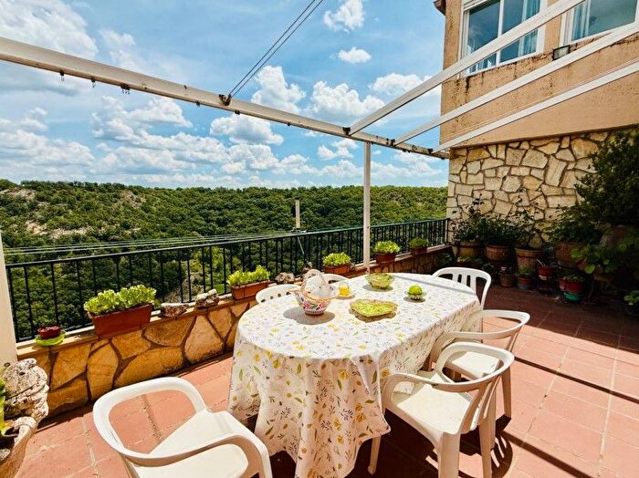 Casa en venta en Brihuega, Guadalajara de 5 habitaciones
