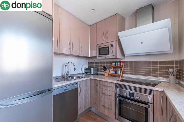 Casas en venta y pisos alquiler - 3