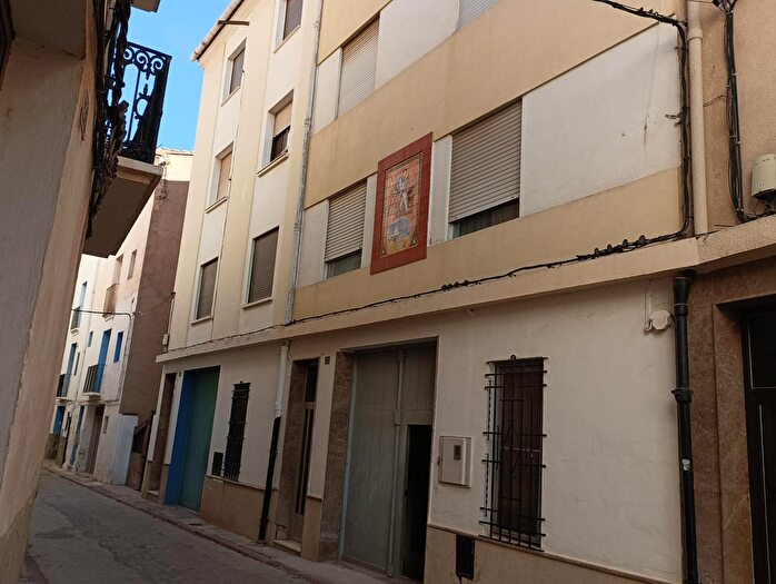Casas en venta y pisos alquiler - 2