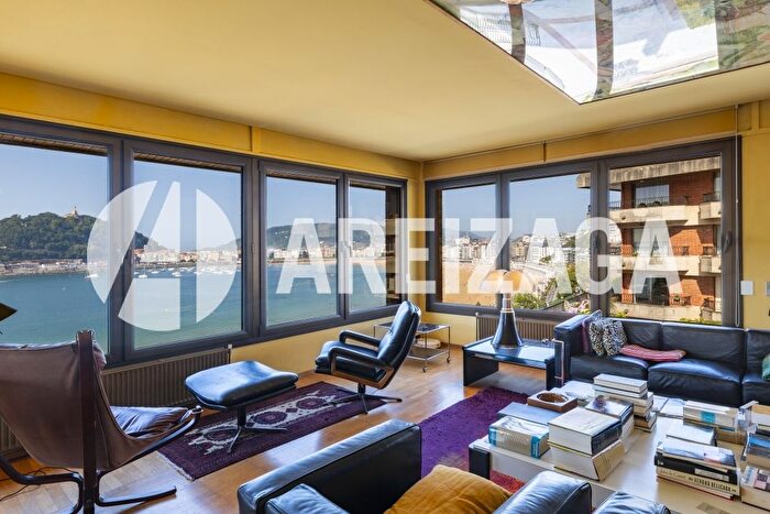 Casas en venta y pisos alquiler - 2